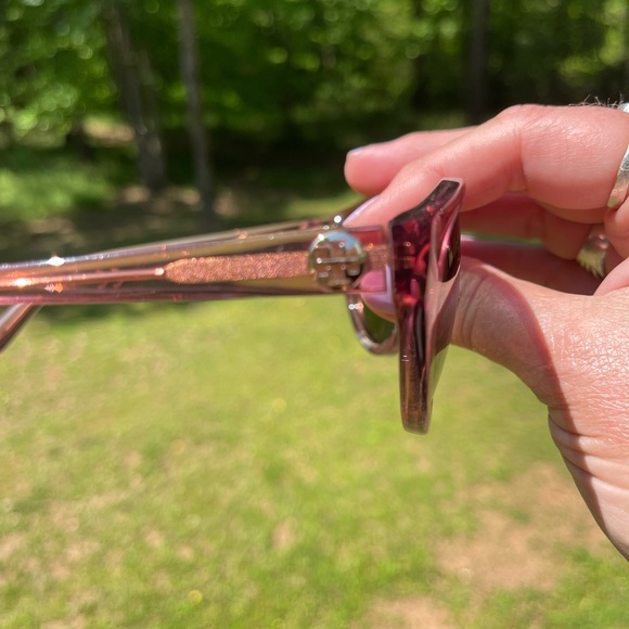 Tory Burch Sunglasses - Picture 4 of 8